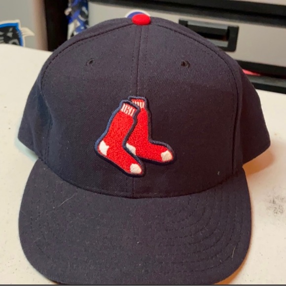 Boston Red Sox Fitted Baseball Cap 7-1/2 New Era - Picture 1 of 7